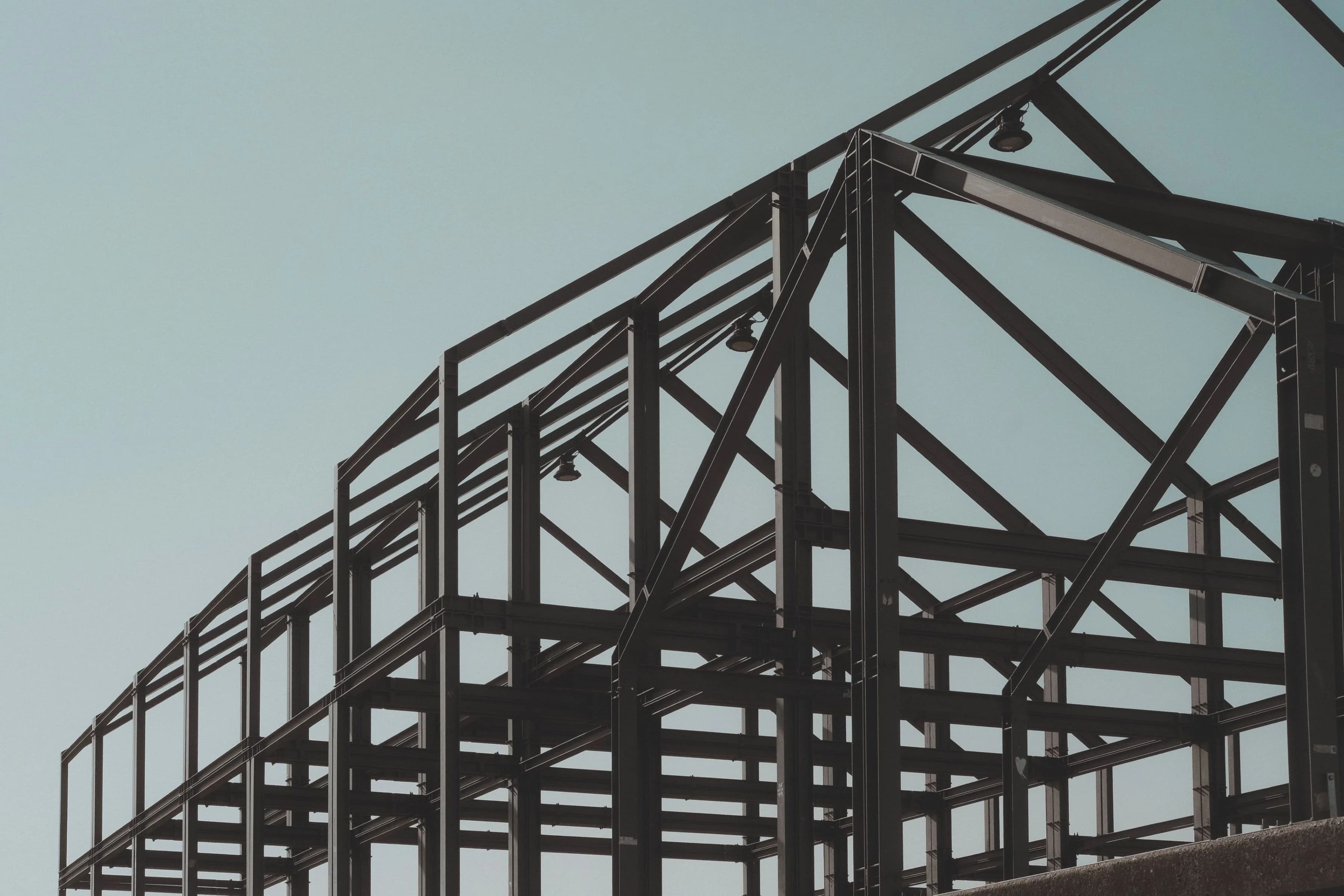 Steel Structure with Digital Overlay: How BIM and Steel Detailing Are Transforming Modern Construction — image 1